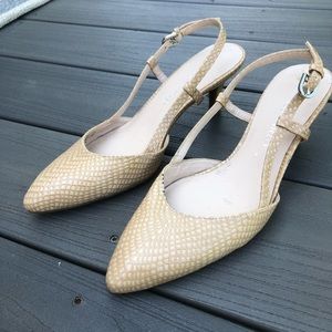 Franco sarto nude skin pointed toe low heel